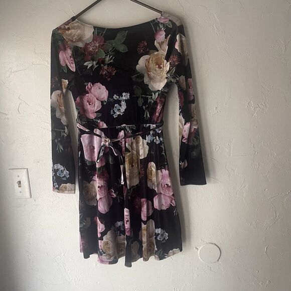 Xtraordinary Big Girls Size 16 Velvet Black Floral Wrap Party Long Sleeve Dress - Picture 4 of 8